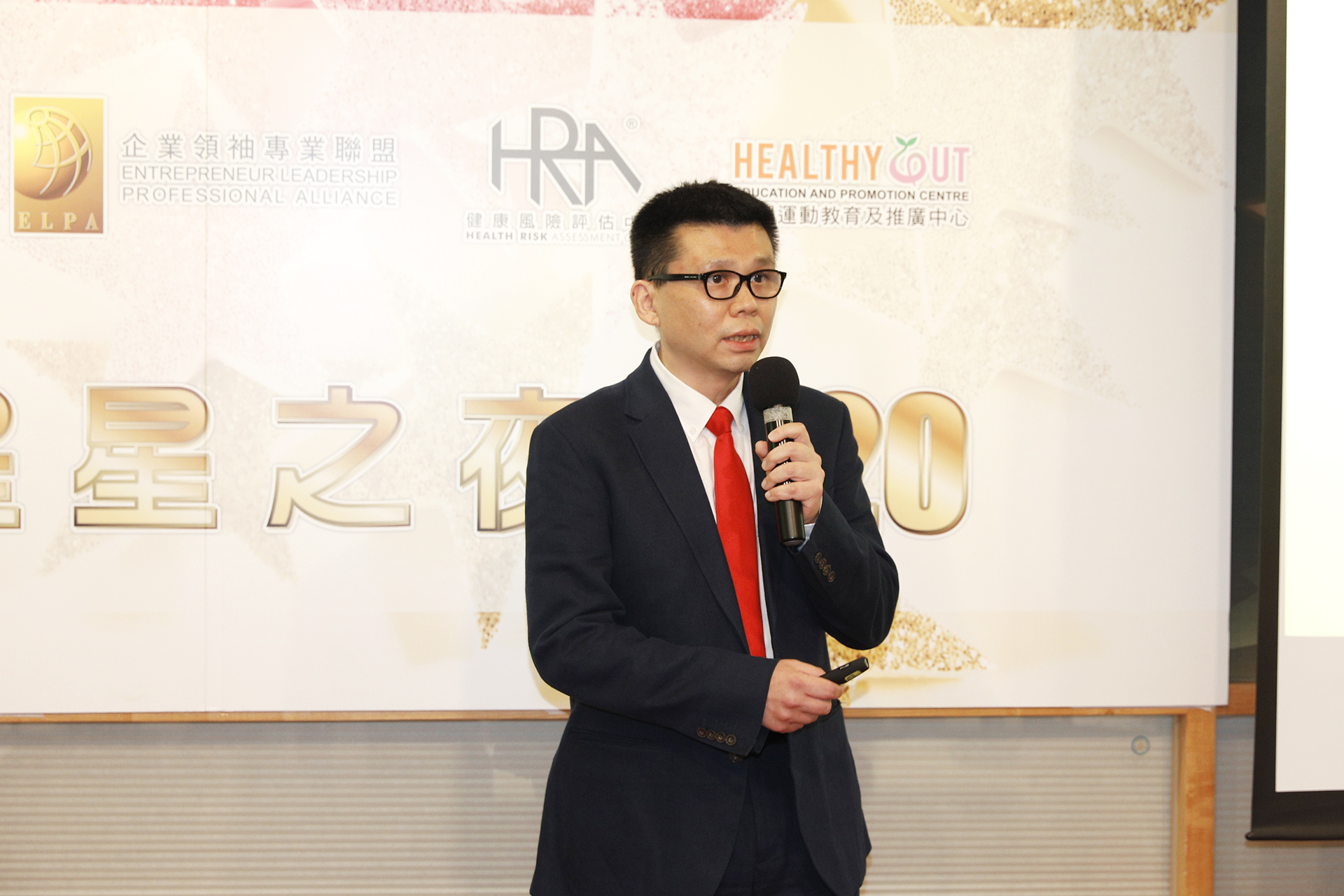 「積極的力量」演講比賽参賽者：王培雄先生